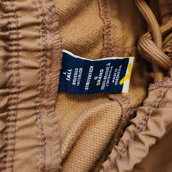 Old Navy High-Waisted All Seasons Stretch Tech Water Repellent Joggers ** Tall - Picture 5 of 6